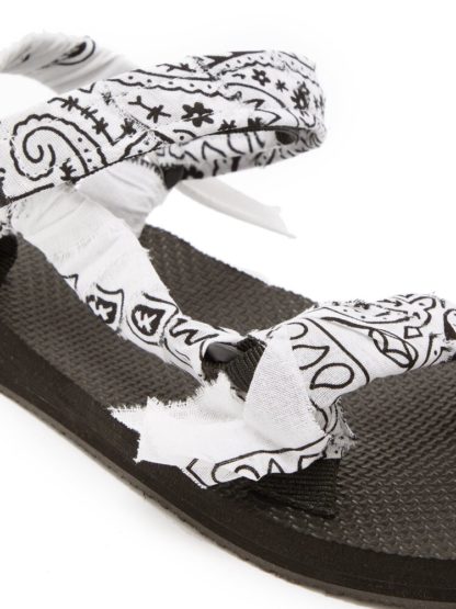 sandales trekky bandana blanc - arizona love - hesmé